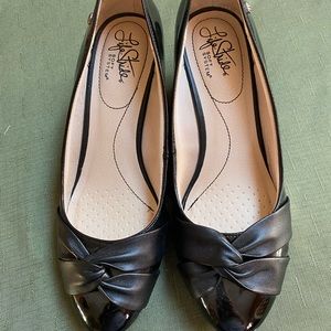 Life Stride Soft System Black Wedge Dress Shoe Size 8W